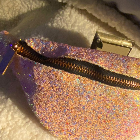 skinny dip holographic pink and rose gold waist/hip bag - Picture 2 of 10